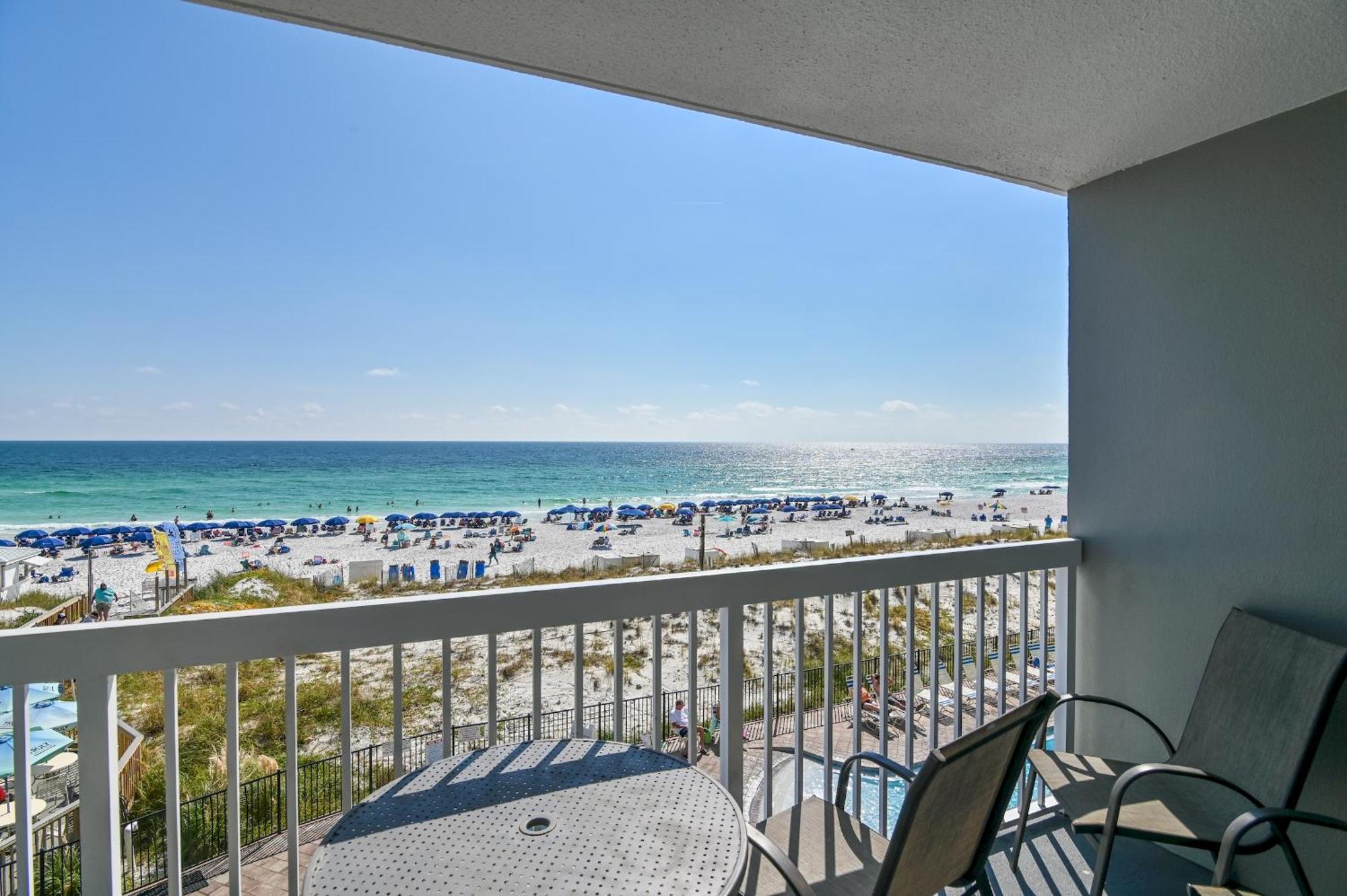 Pelican Beach Resort Condos Destin Room photo